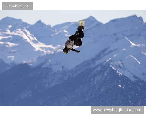 苏翊鸣坡面障碍技巧世界杯首轮暂列第六,第二轮提升表现夺银 苏翊鸣坡面障碍技巧世界杯首轮暂列第六,第二轮提升表现夺银